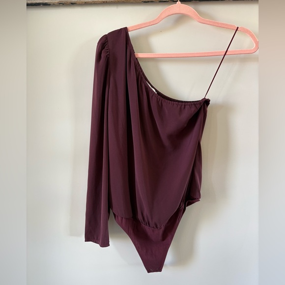 Abercrombie One-Shoulder Burgundy Bodysuit - Picture 2 of 5
